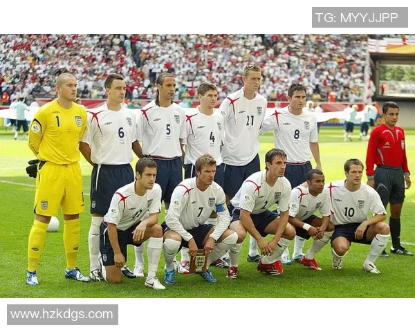 新浪微博足球明星汇聚一堂展现风采引发球迷热议与关注 新浪微博足球明星汇聚一堂展现风采引发球迷热议与关注