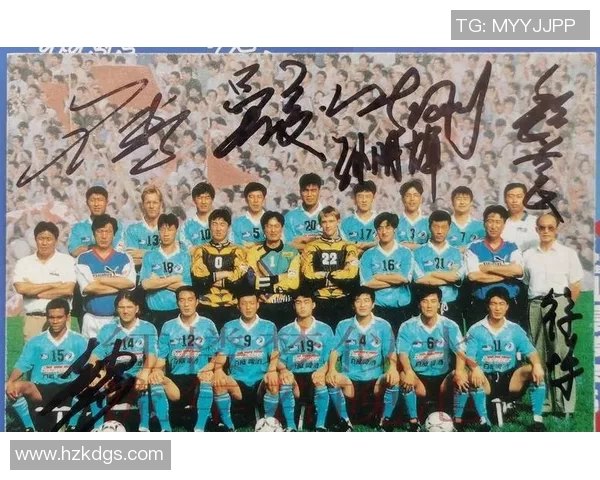 足球明星同台盛典现场特效震撼呈现引领体育娱乐新潮流